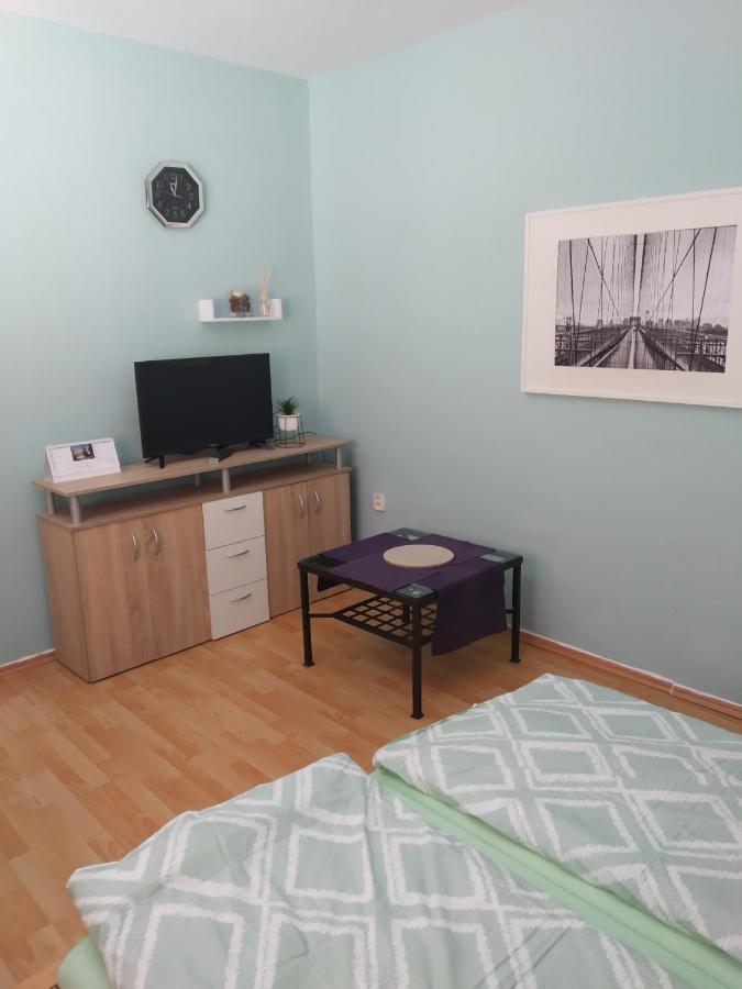 Apartman Blizko Brna S Dobovymi Dekoracemi Apartment Melcany Exterior foto